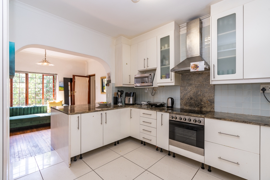 3 Bedroom Property for Sale in Pinelands Western Cape